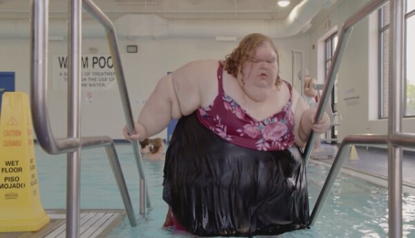Siostry wielkiej wagi: Tisa pomaga Tammy na basenie